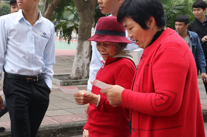 （教職工家屬參與活動 海職青年記者團黎加奎攝影）.JPG